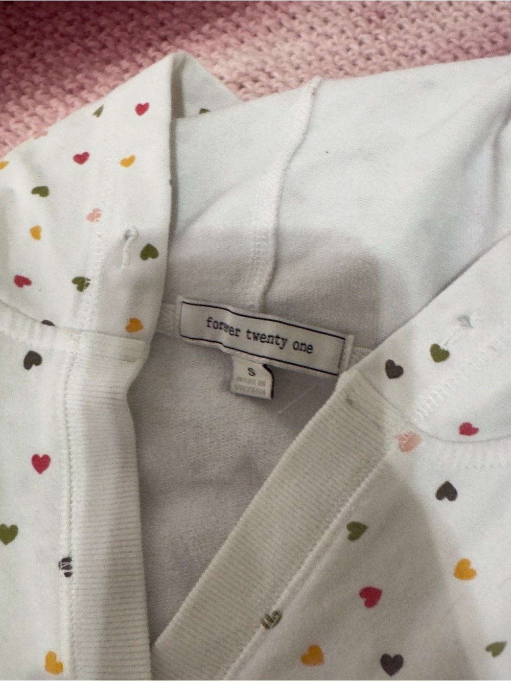 Y2K Women’s Heart-Print Hooded Pullover Sweatshirt - White - Picture 4 of 10